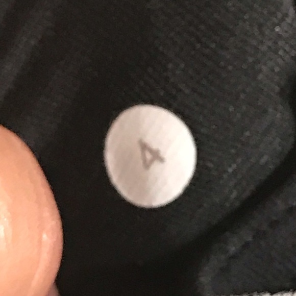 Lululemon capris - Picture 6 of 6